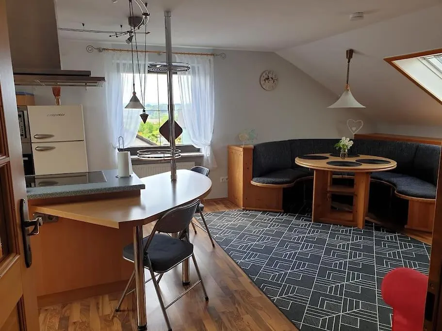 Moderne Dg-Wohnung In Mainleus 0*,  Germany