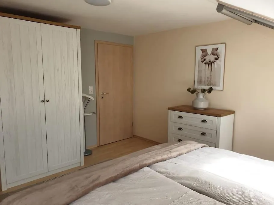 Apartment Moderne Dg-Wohnung In Mainleus Germany